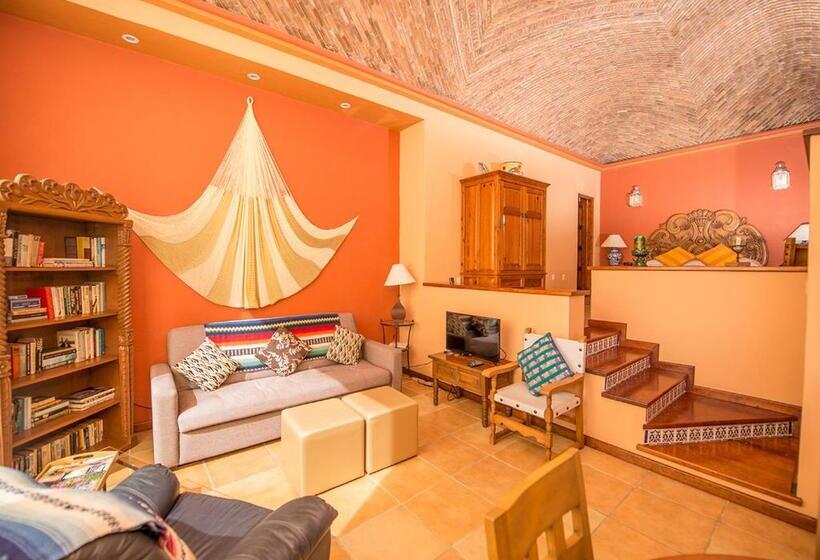 1 Bedroom Apartment Mountain View, Casa Estrella De La Valenciana Hotel Boutique