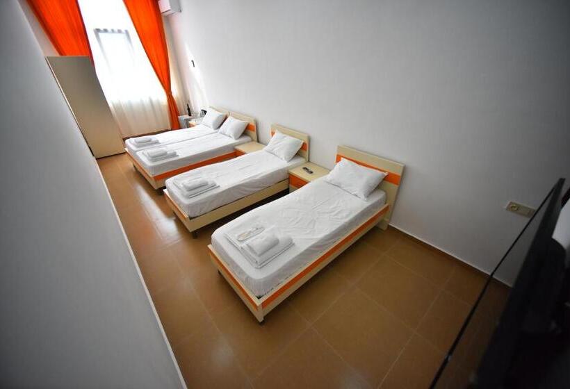 اتاق استاندارد چهار تخته, Orange Home