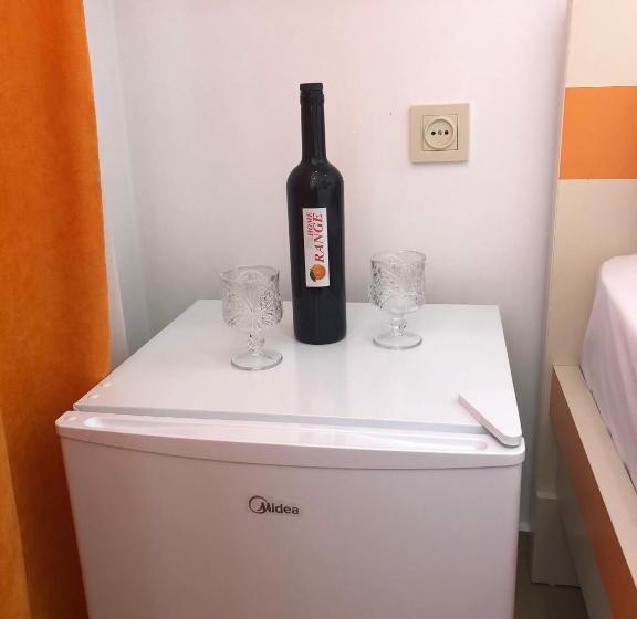 اتاق استاندارد با بالکن, Orange Home