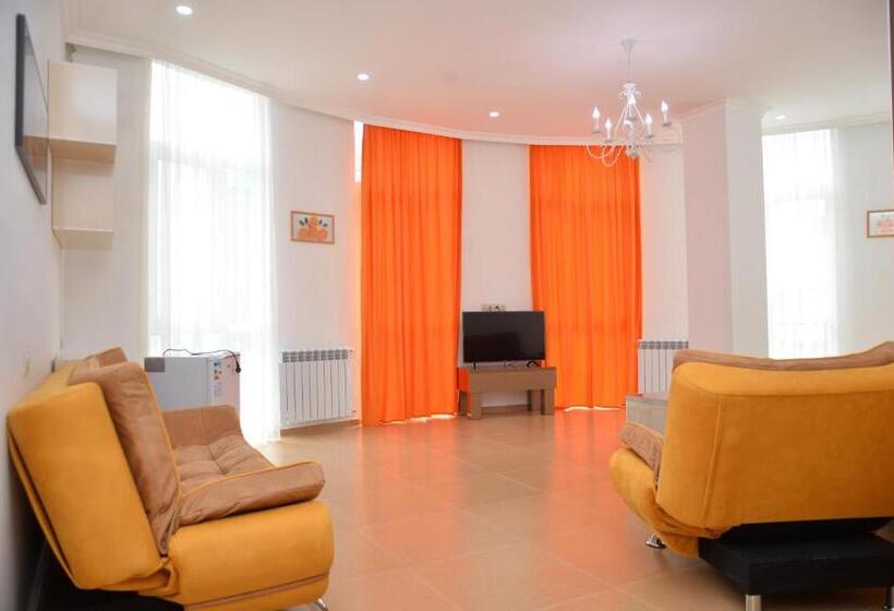 سوییت, Orange Home