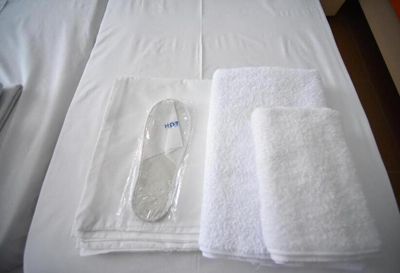 اتاق استاندارد چهار تخته, Orange Home