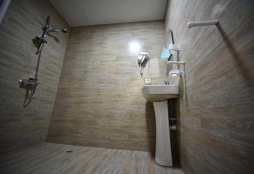 اتاق استاندارد چهار تخته, Orange Home