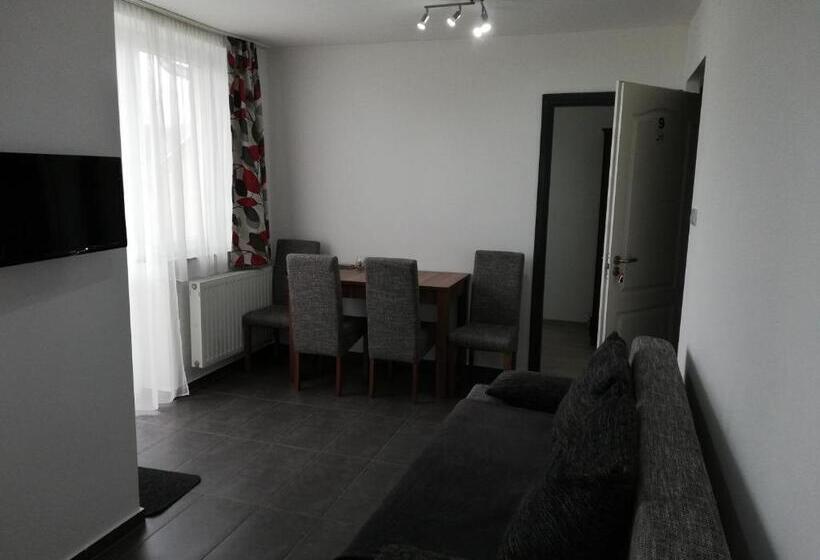 آپارتمان 1 خوابه, Apartman 25