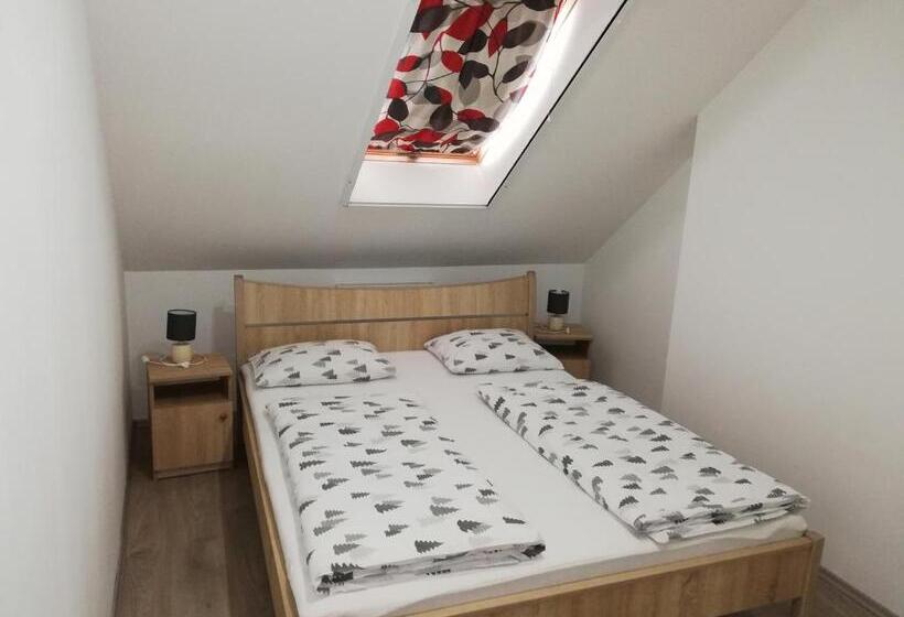 آپارتمان 1 خوابه, Apartman 25