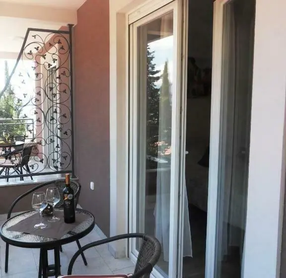 استودیو استاندارد با تخت کینگ, Apartments Gvozdenovic