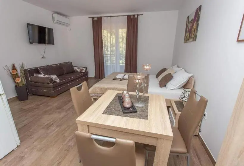 استودیو استاندارد با تخت کینگ, Apartments Gvozdenovic