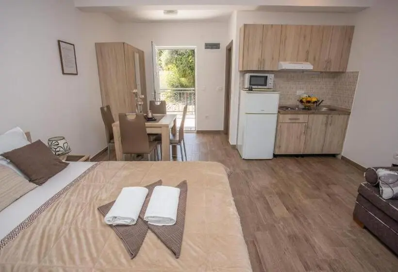 استودیو استاندارد با تخت کینگ, Apartments Gvozdenovic