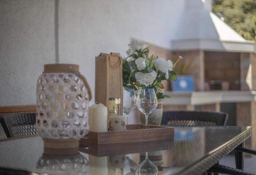 استودیو استاندارد با تخت کینگ, Apartments Gvozdenovic