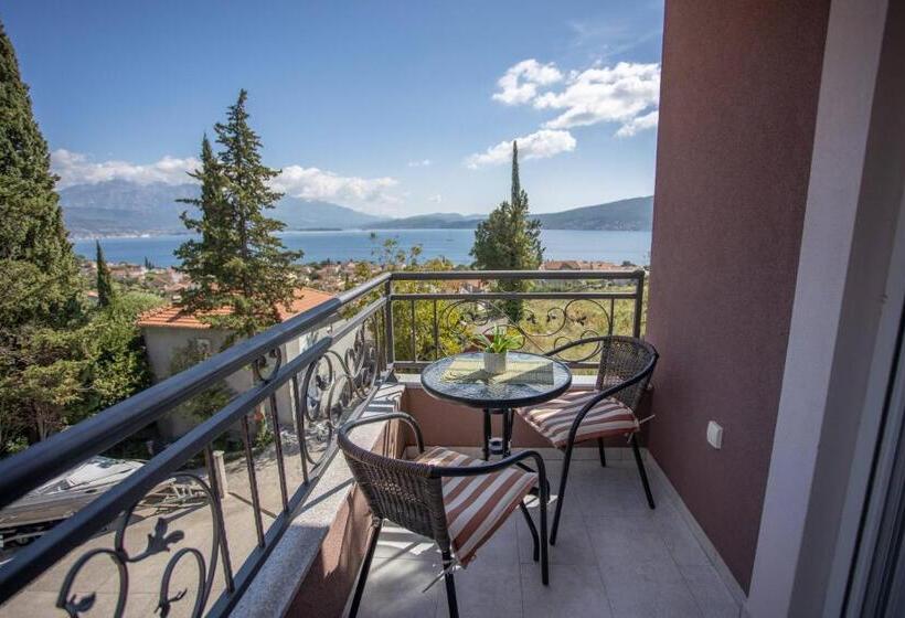 استودیوی استاندارد با چشمانداز دریا, Apartments Gvozdenovic