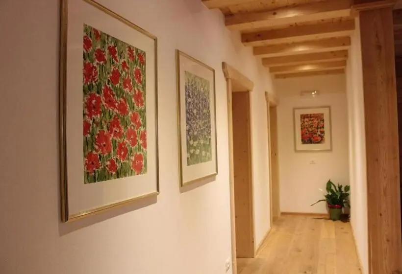 اتاق استاندارد سه نفره, B&b Ciasa Brüscia