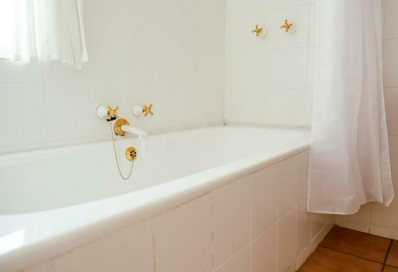 スタンダードインサイドビュールーム, Boulders Beach Hotel, Cafe And Curio Shop