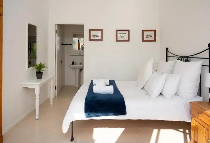 Standard-huone Parveke, Boulders Beach Hotel, Cafe And Curio Shop
