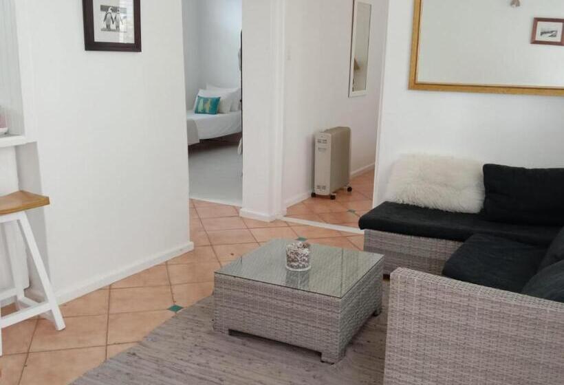 ファミリールーム, Boulders Beach Hotel, Cafe And Curio Shop