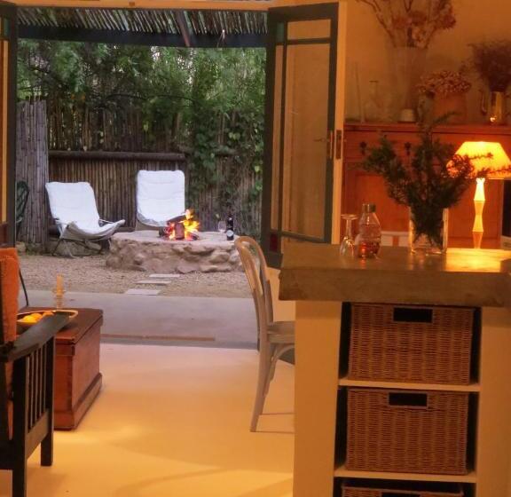 منزل غرفة نوم واحدة, The Olive Thrush Cottage