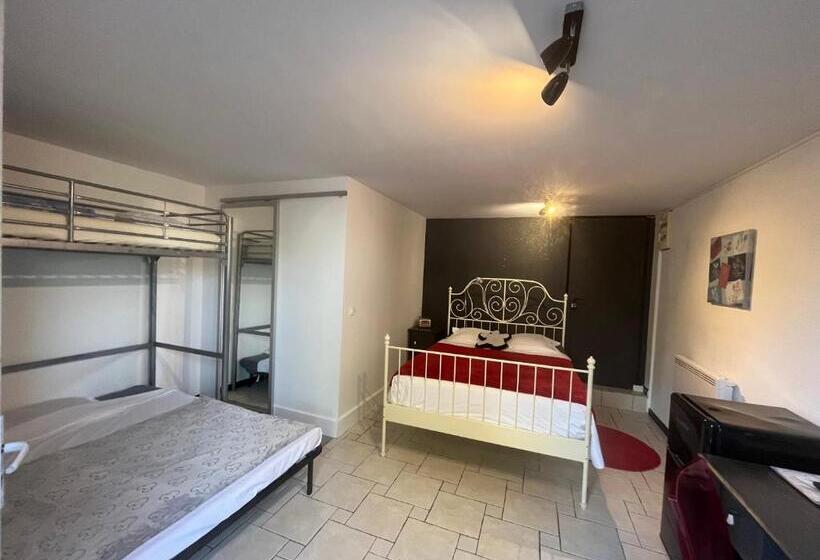 Номер Стандарт, Chambres D'hôtes Poirier Bazin