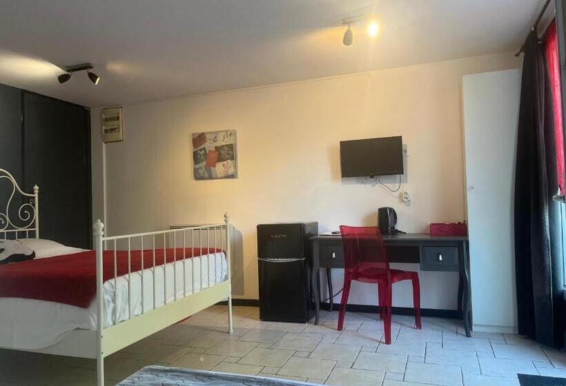 Номер Стандарт, Chambres D'hôtes Poirier Bazin