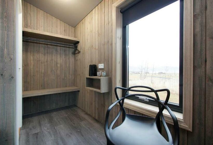 اتاق استاندارد, Arnarstapi Cottages