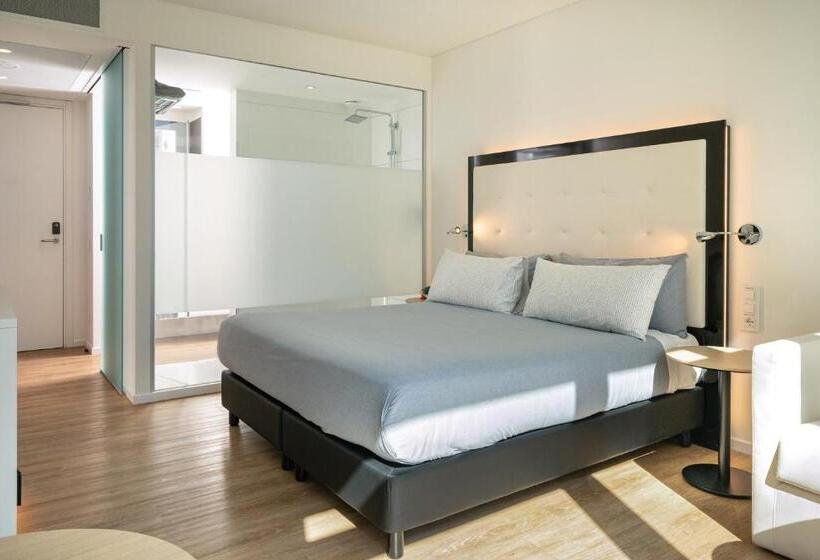 スタンダードスタジオ, Innside By Meliá Milano Torre Galfa