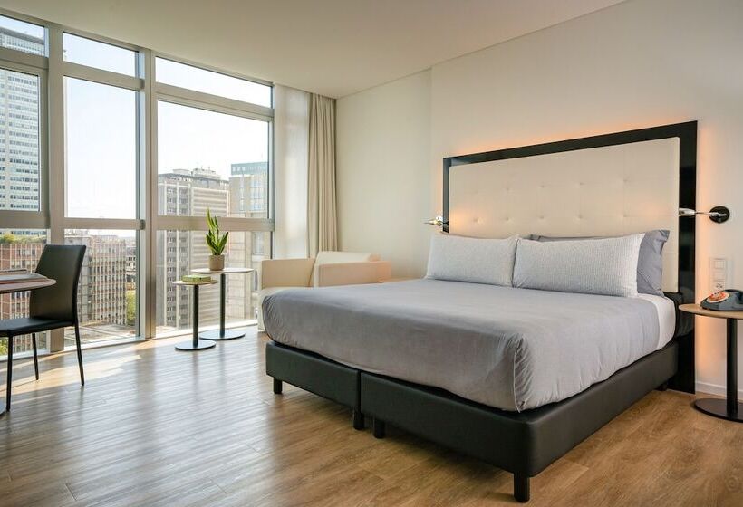استودیوی استاندارد با چشم‌انداز شهر, Innside By Meliá Milano Torre Galfa