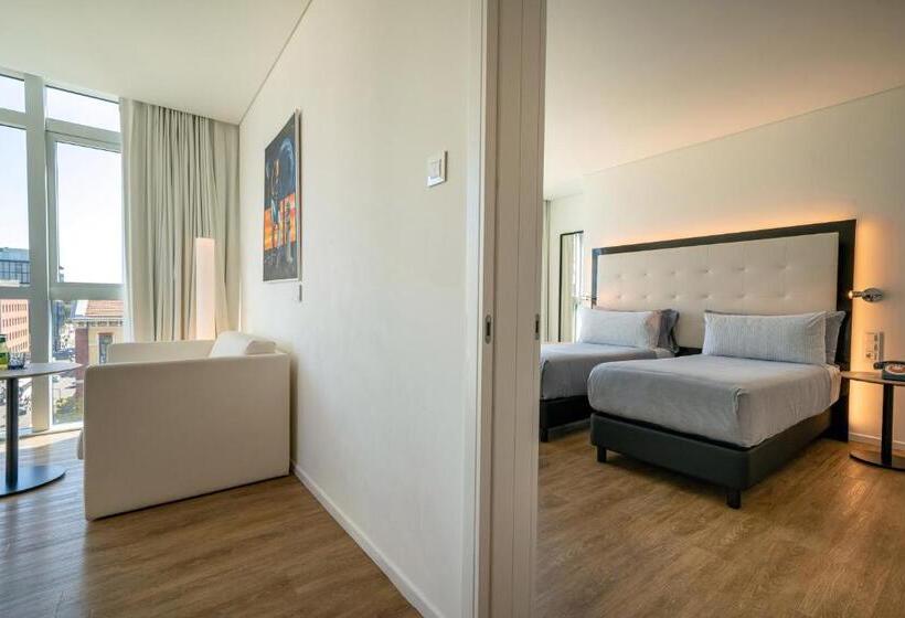 スタンダードスタジオ, Innside By Meliá Milano Torre Galfa