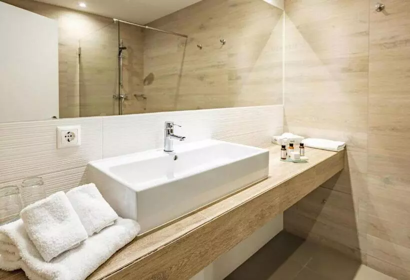 سوییت خانوادگی, Albergaria do Calvario by Unlock Hotels