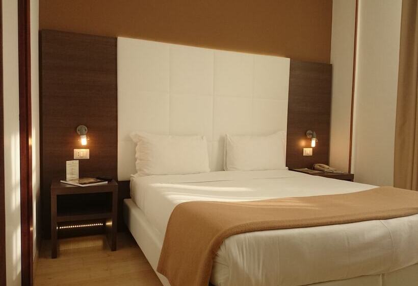 Pokój Standard, Ambassadormonaco