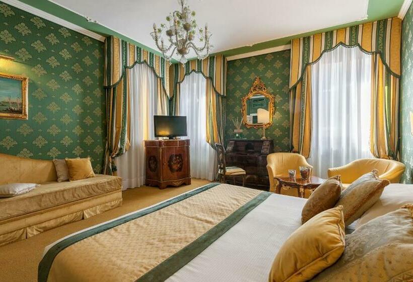 اتاق استاندارد سه نفره, Ca Dei Conti