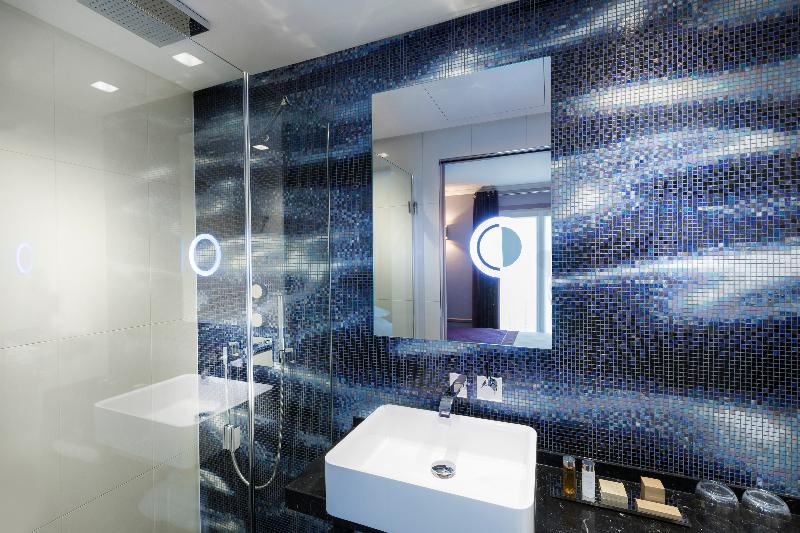 اتاق استاندارد سه نفره, Ca Dei Conti