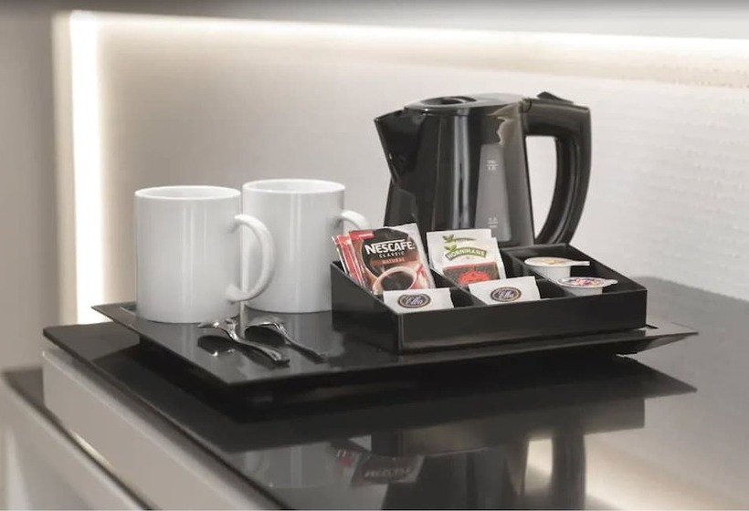 스탠다드 트리플 룸, Elba Madrid Alcala