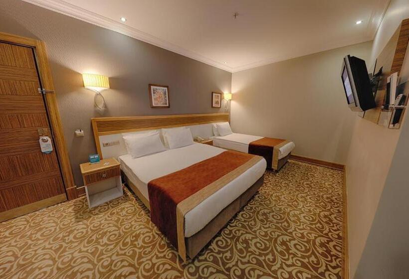 اتاق ساده سه نفره, Euro Park Hotel Bursa