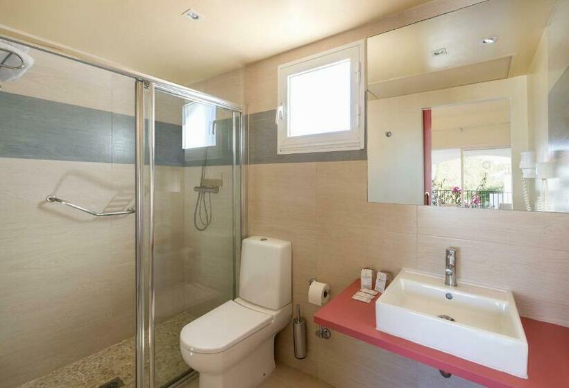 اتاق استاندارد یک نفره, Fergus Club Europa