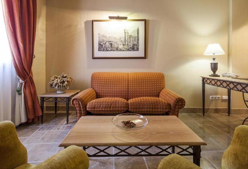 سوییت جونیور, Ilunion Merida Palace