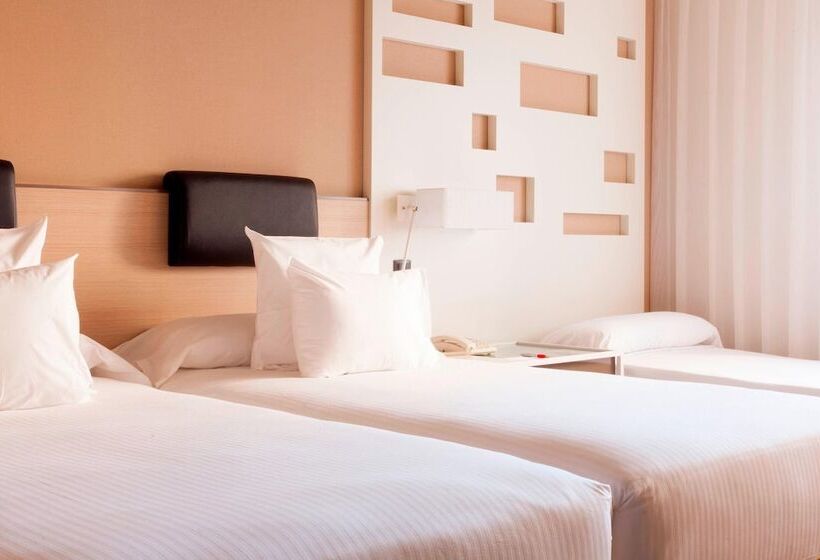 اتاق استاندارد, Madrid Marriott Auditorium Hotel & Conference Center