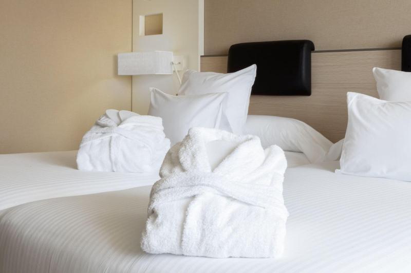 اتاق استاندارد, Madrid Marriott Auditorium Hotel & Conference Center