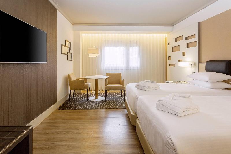 اتاق پرمیوم, Madrid Marriott Auditorium Hotel & Conference Center