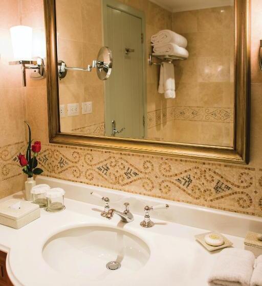 带大床的高级房间, Monasterio, A Belmond Hotel, Cusco