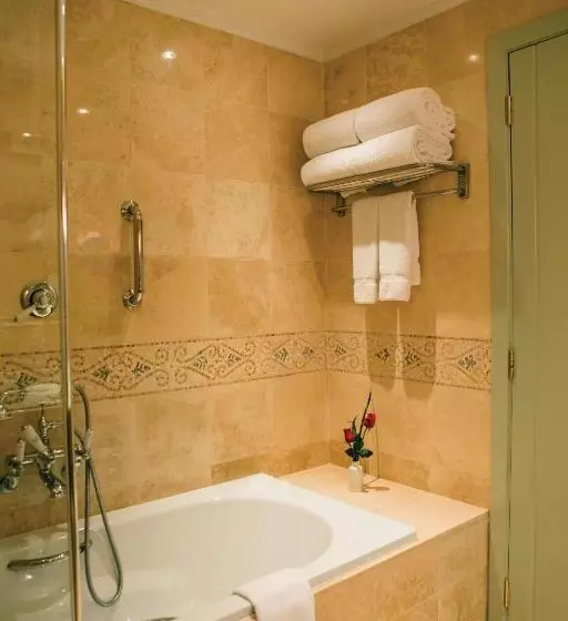 اتاق سوپریور با تخت بزرگ, Monasterio, A Belmond Hotel, Cusco