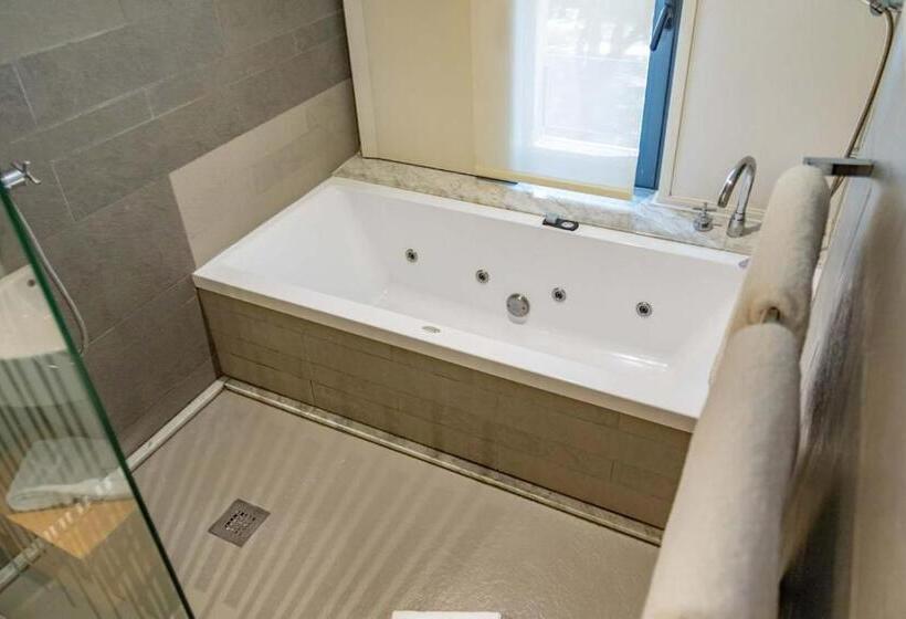 ハイドロマッサージバス付きスイート, Nm Suites By Escampa Hotels