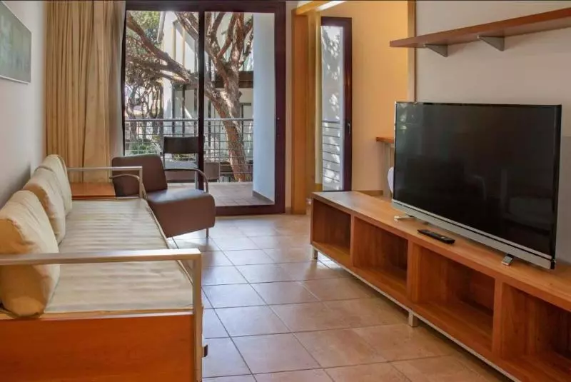 اتاق خانوادگی با چشم‌انداز استخر, Nm Suites By Escampa Hotels