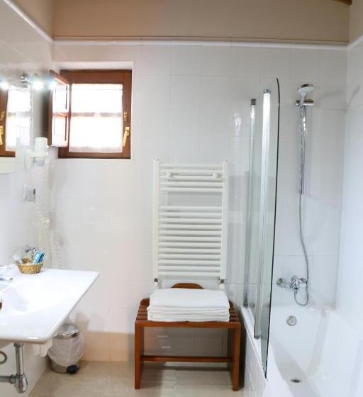 ファミリールーム, Palación De Toñanes