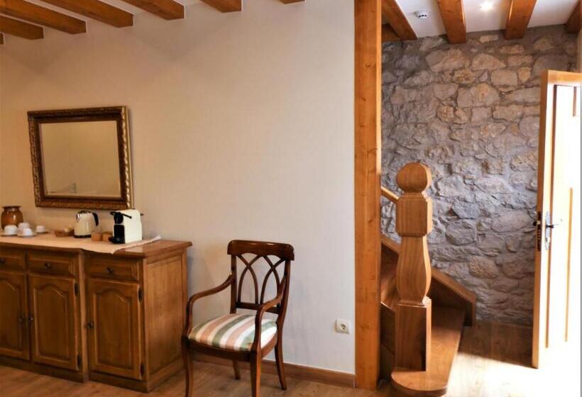 침실 2개 스위트, Palación De Toñanes