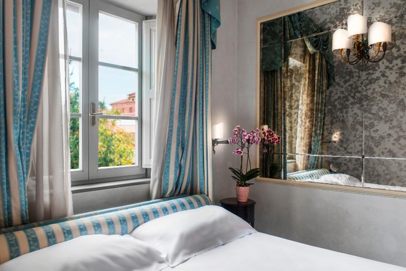 اتاق کلاسیک, Relais Dell'Orologio