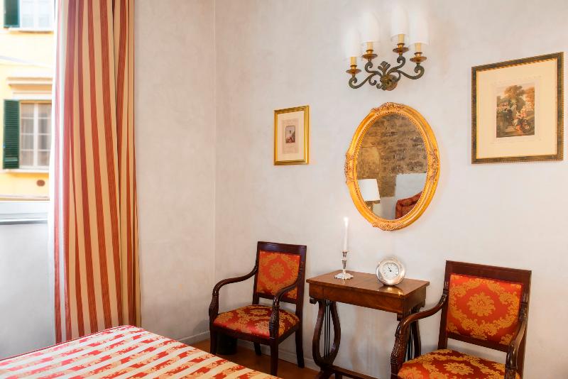 اتاق لوکس, Relais Dell'Orologio