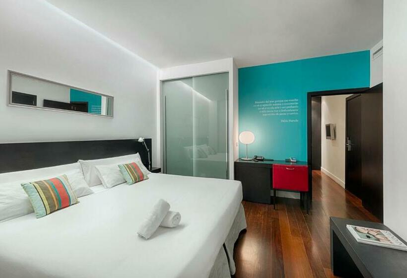 سوییت جونیور, Sea You Hotel Port Valencia