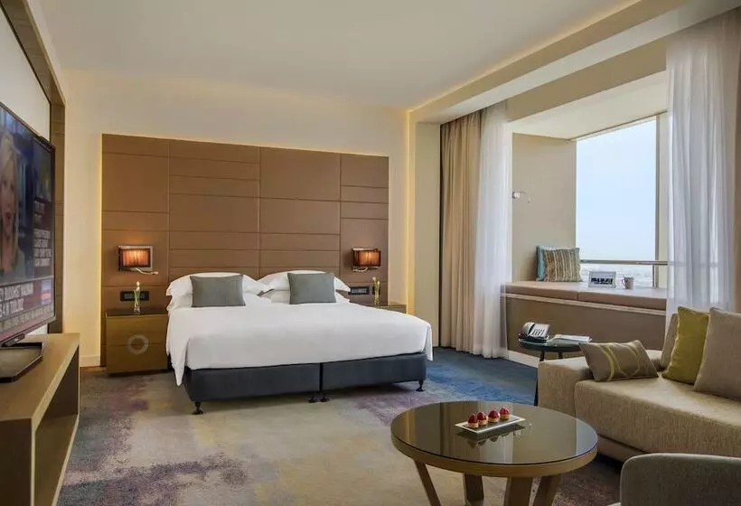 استودیوی استاندارد, Towers Rotana   Dubai