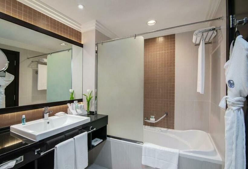 اتاق استاندارد با تخت بزرگ, Towers Rotana   Dubai