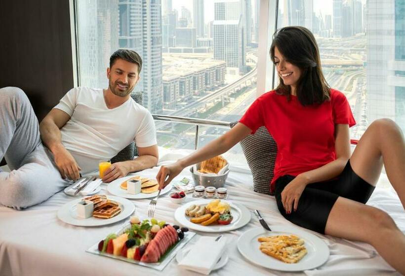 Люкс, Towers Rotana   Dubai