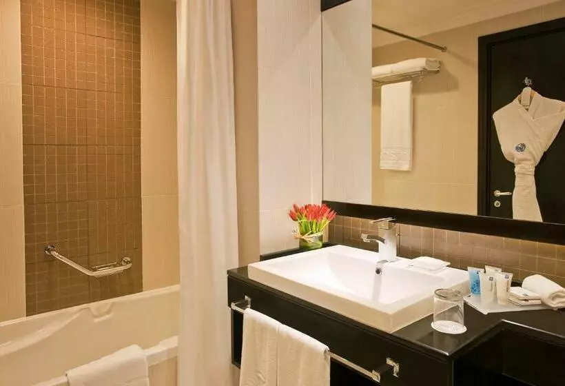 اتاق استاندارد, Towers Rotana   Dubai