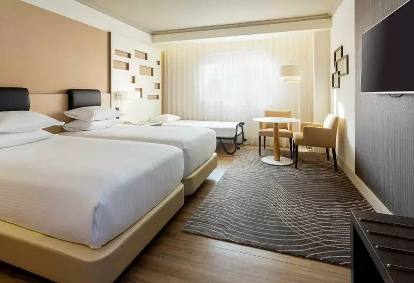 اتاق استاندارد, Madrid Marriott Auditorium Hotel & Conference Center