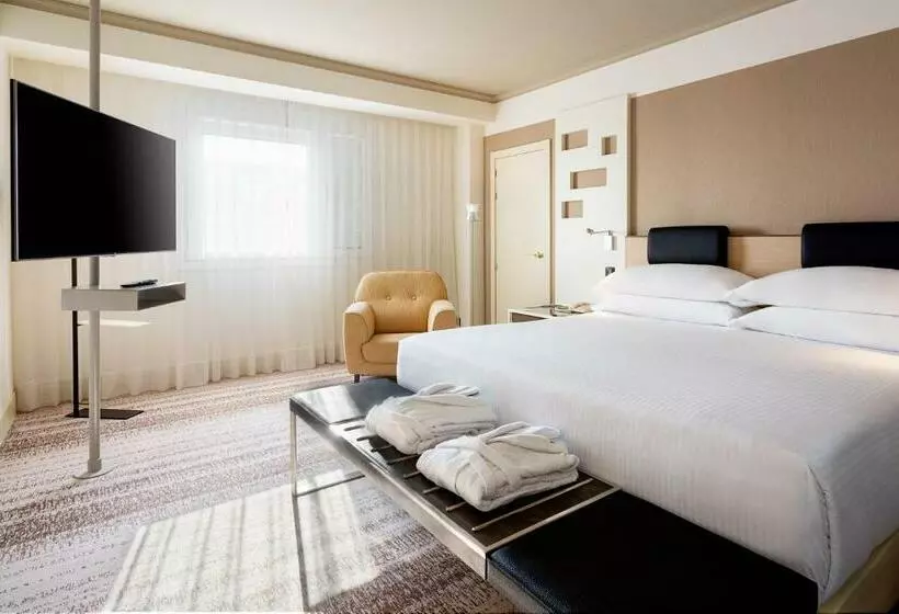 سوئیت اجرایی با تخت کینگ, Madrid Marriott Auditorium Hotel & Conference Center